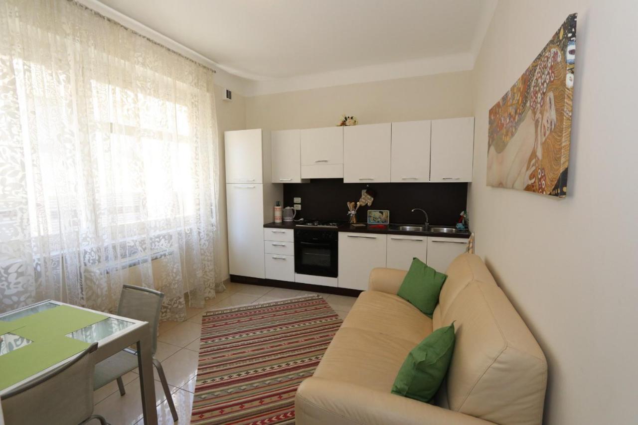 La Casa Del Sole Sanremo Apartment Bagian luar foto